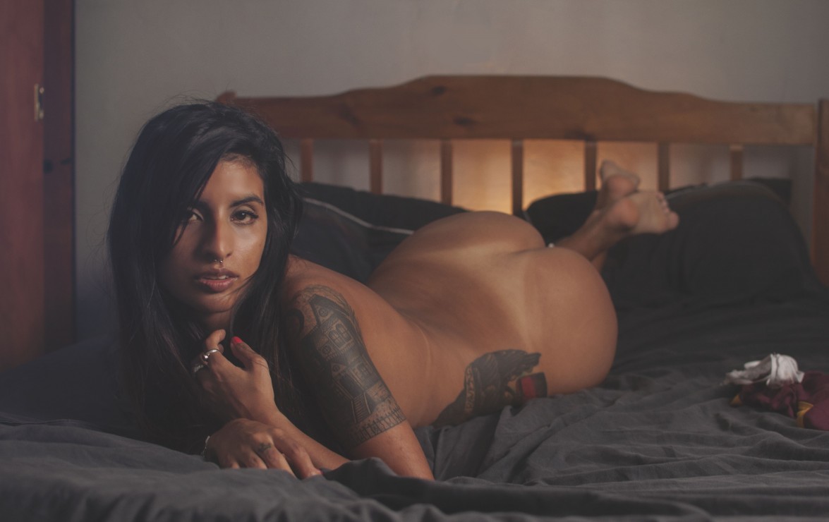 < Superficies de placer >